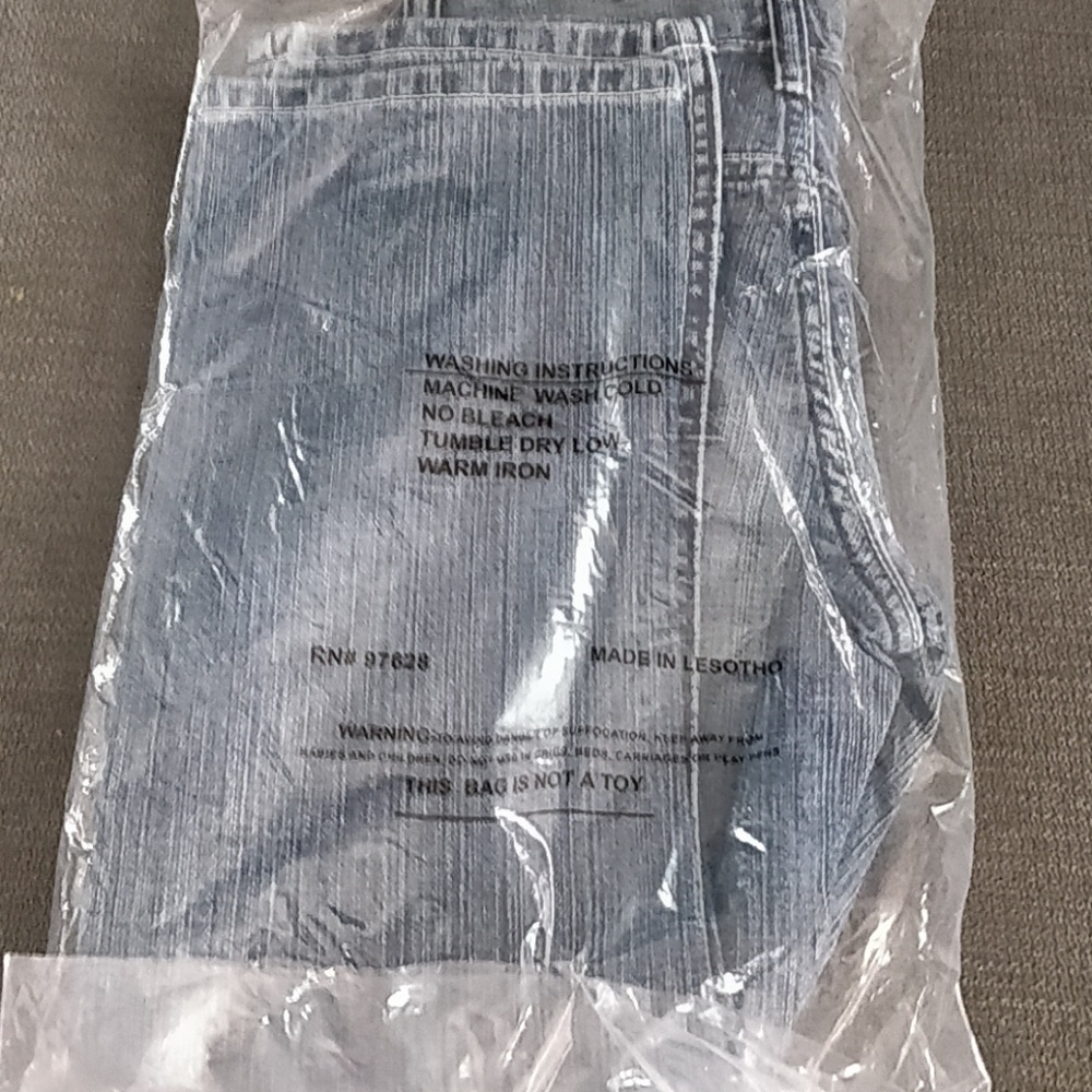 Jeans - Picture 3 of 3